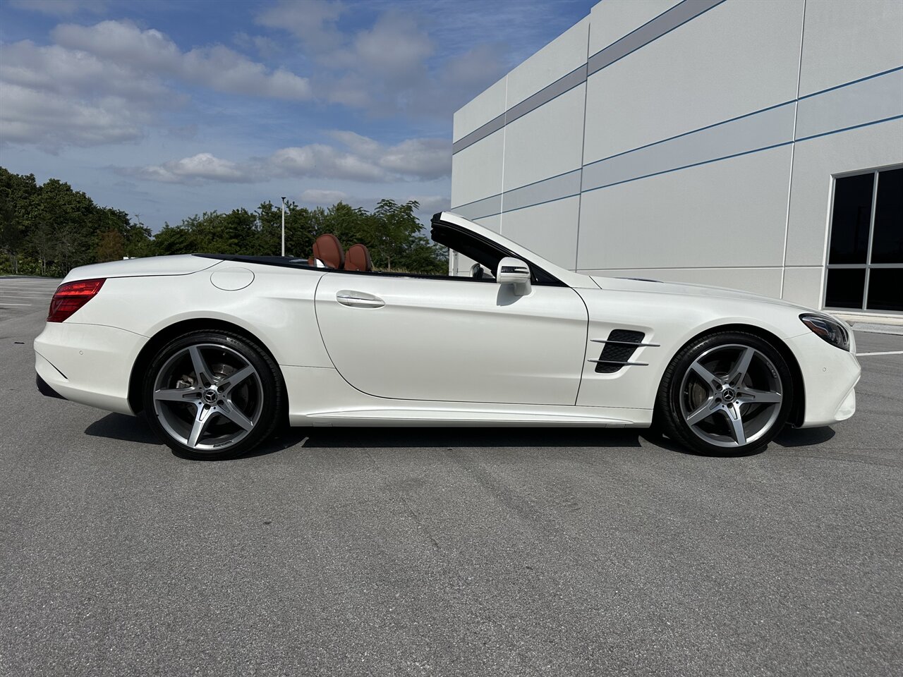 2017 Mercedes-Benz SL 550   - Photo 31 - West Palm Beach, FL 33409