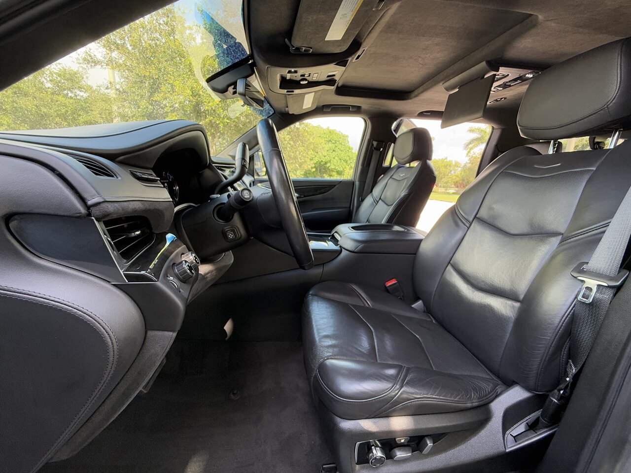 2020 Cadillac Escalade ESV Platinum   - Photo 13 - West Palm Beach, FL 33409