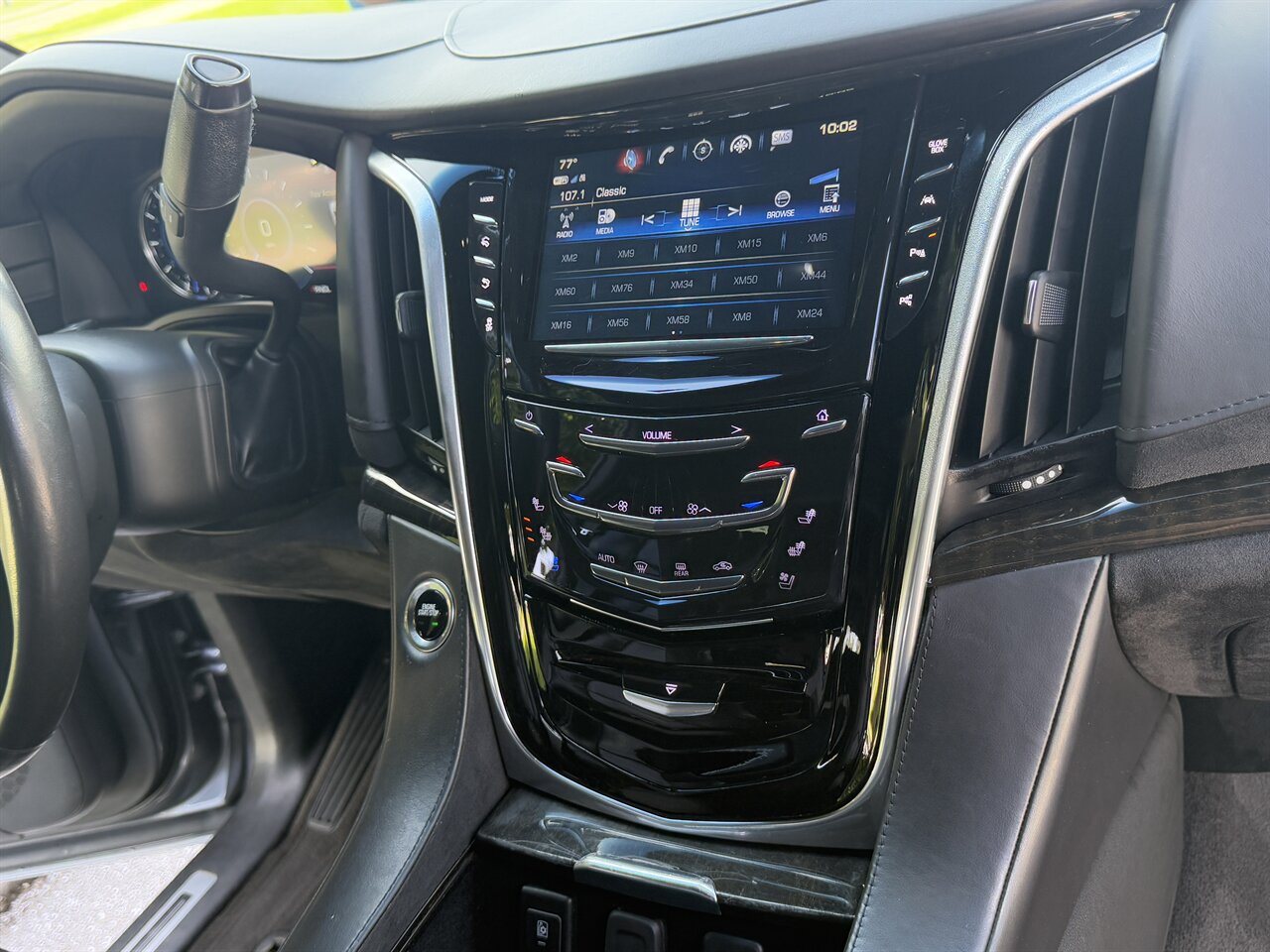 2020 Cadillac Escalade ESV Platinum   - Photo 14 - West Palm Beach, FL 33409
