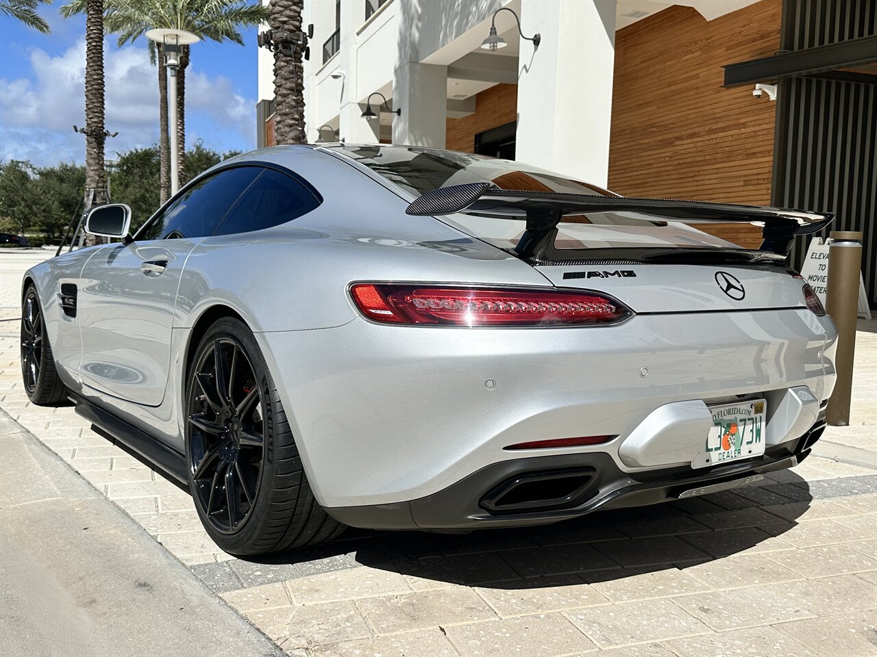 2016 Mercedes-Benz AMG GT S   - Photo 13 - West Palm Beach, FL 33409