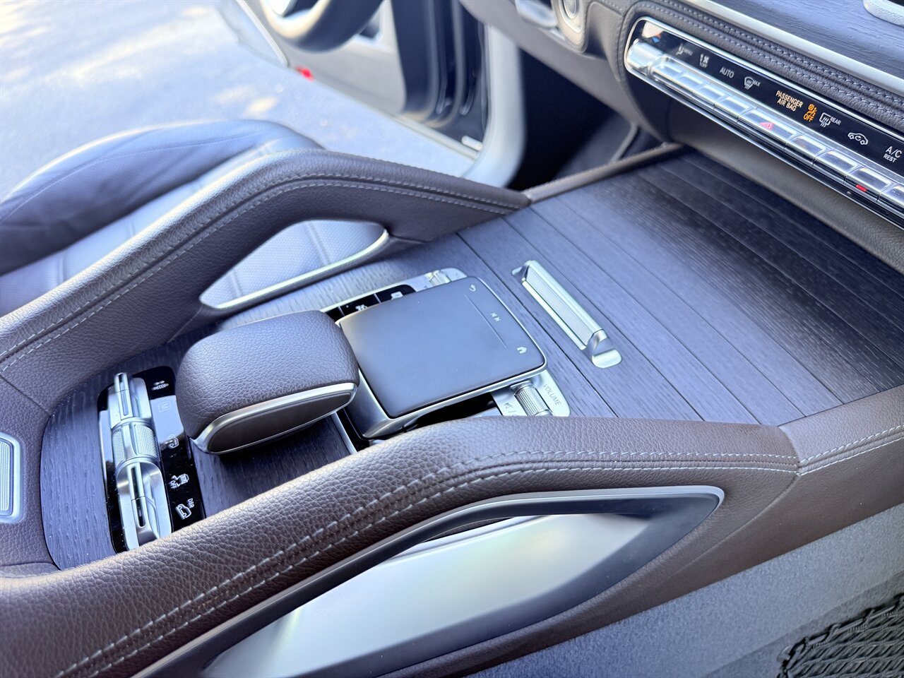 2020 Mercedes-Benz GLS GLS 580   - Photo 15 - West Palm Beach, FL 33409