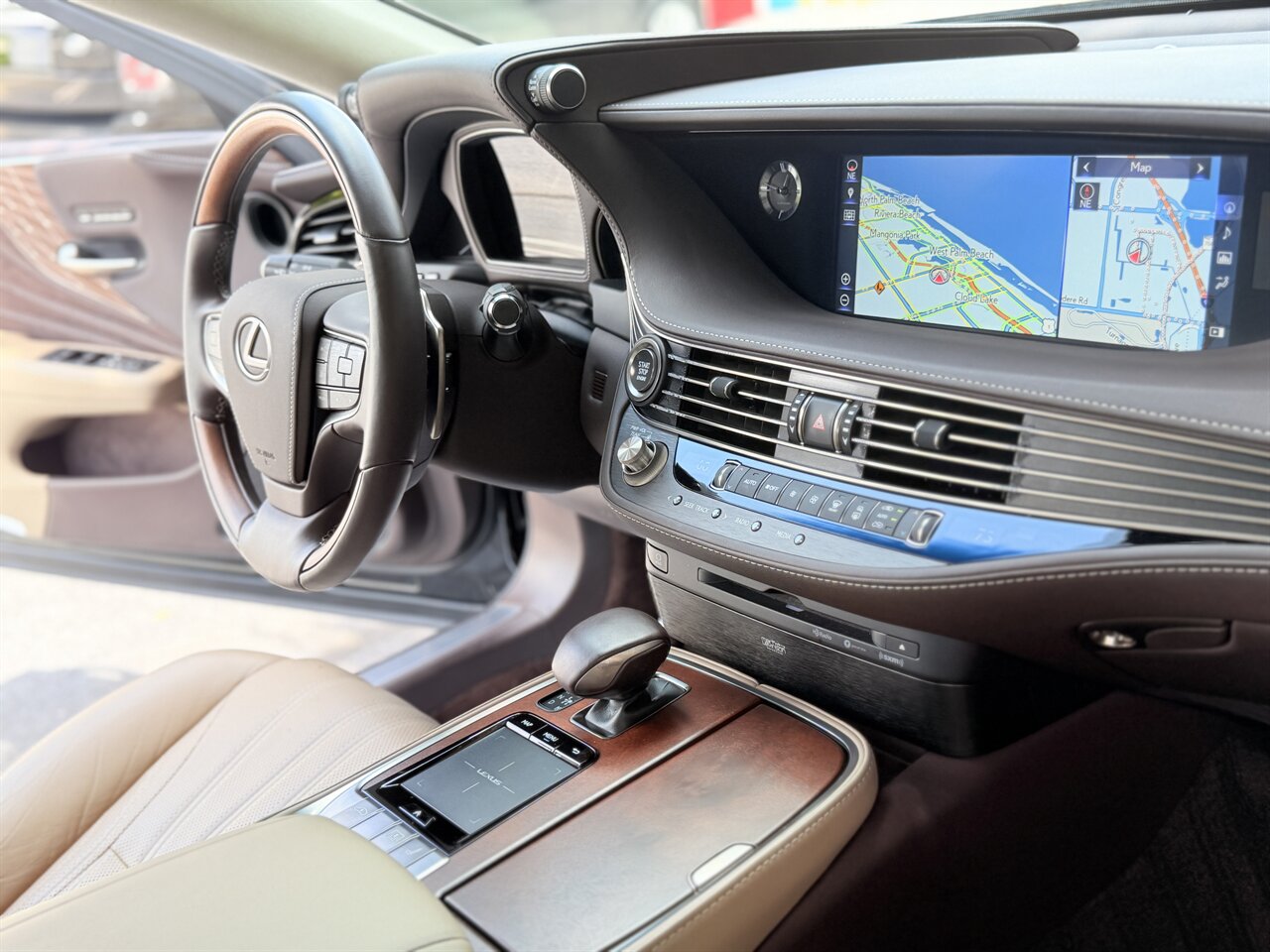 2019 Lexus LS 500 - Photo 10 - West Palm Beach, FL 33409
