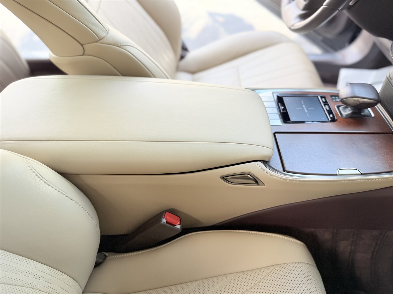 2019 Lexus LS 500 - Photo 24 - West Palm Beach, FL 33409