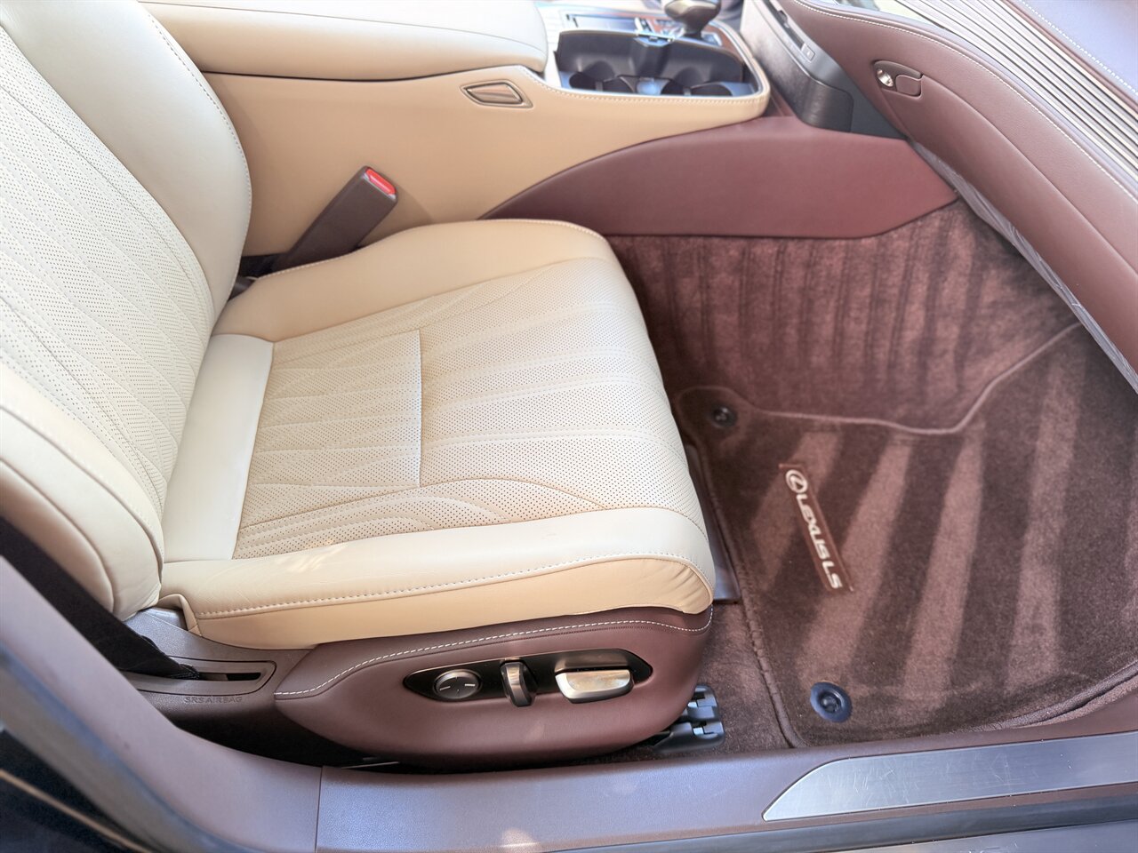 2019 Lexus LS 500 - Photo 14 - West Palm Beach, FL 33409