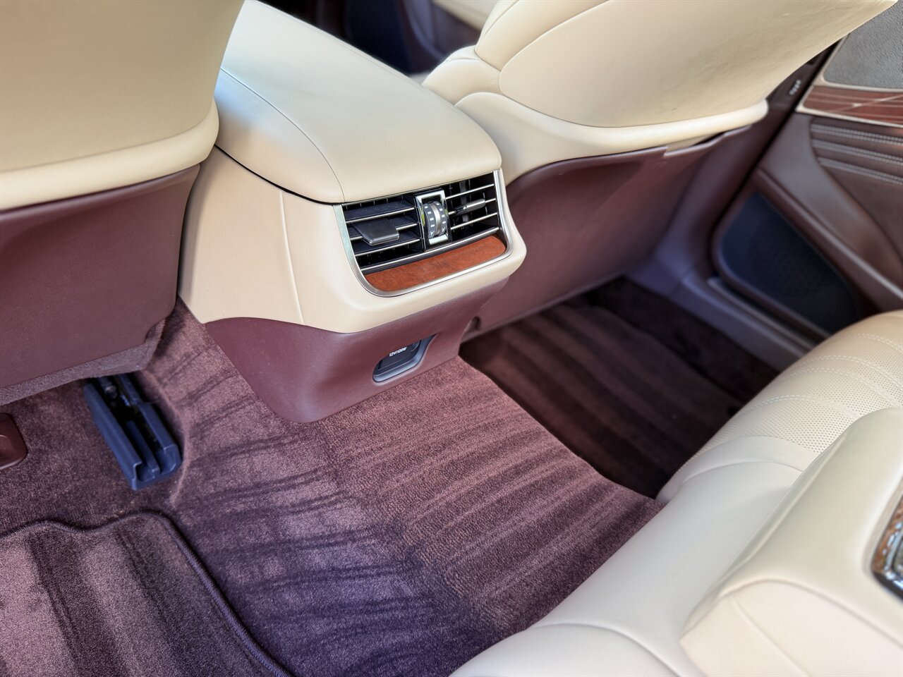2019 Lexus LS 500 - Photo 17 - West Palm Beach, FL 33409