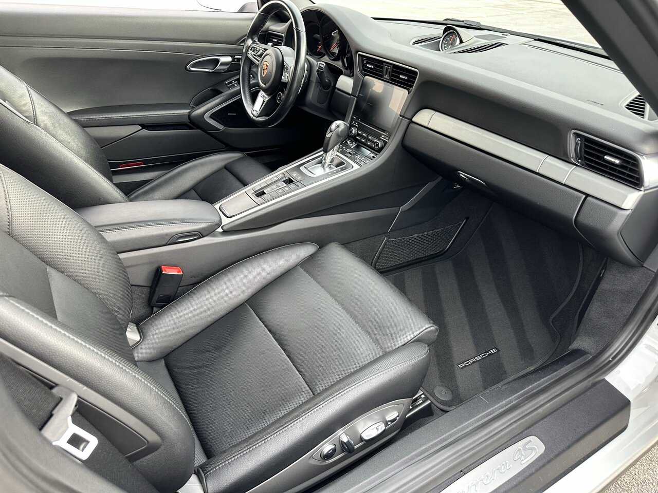 2017 Porsche 911 Carrera 4S   - Photo 7 - West Palm Beach, FL 33409
