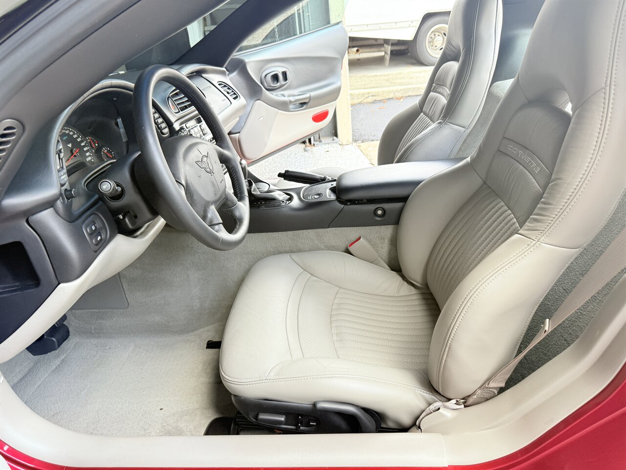 2004 Chevrolet Corvette   - Photo 14 - West Palm Beach, FL 33409