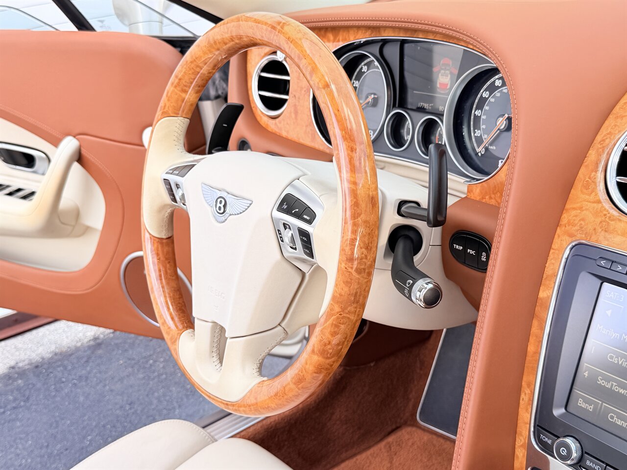2012 Bentley Continental GT   - Photo 13 - West Palm Beach, FL 33409