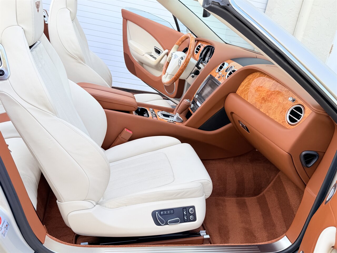 2012 Bentley Continental GT   - Photo 16 - West Palm Beach, FL 33409