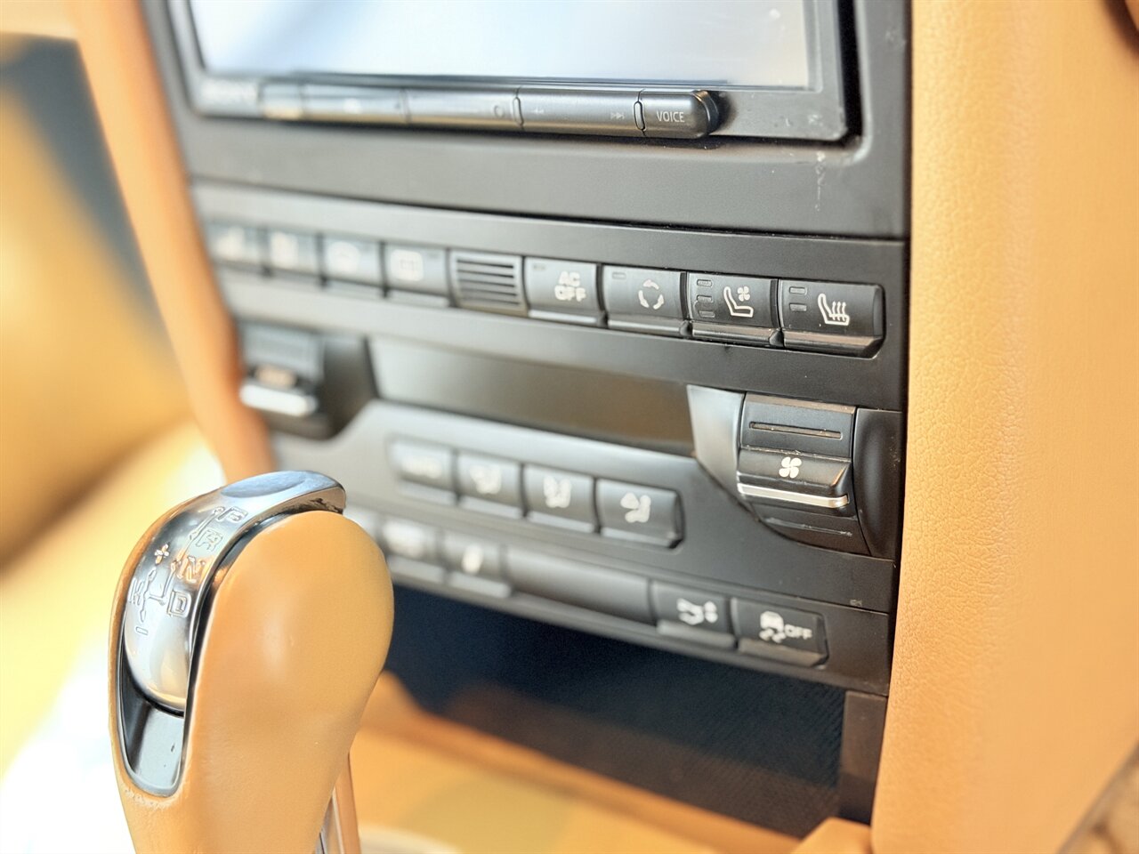 2012 Porsche 911 Carrera 4S Cabriolet   - Photo 10 - West Palm Beach, FL 33409