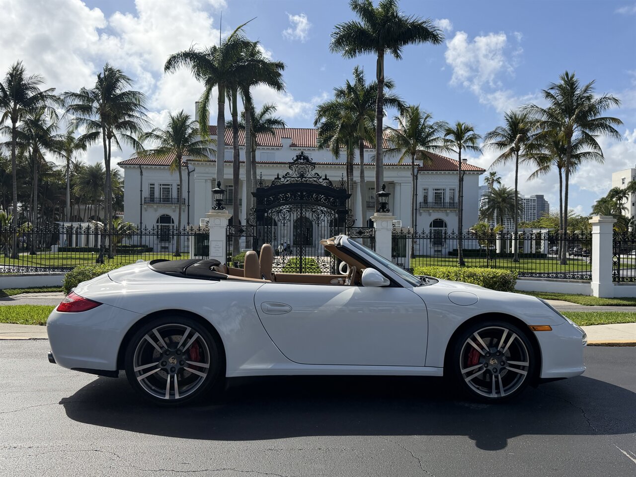 2012 Porsche 911 Carrera 4S Cabriolet   - Photo 25 - West Palm Beach, FL 33409