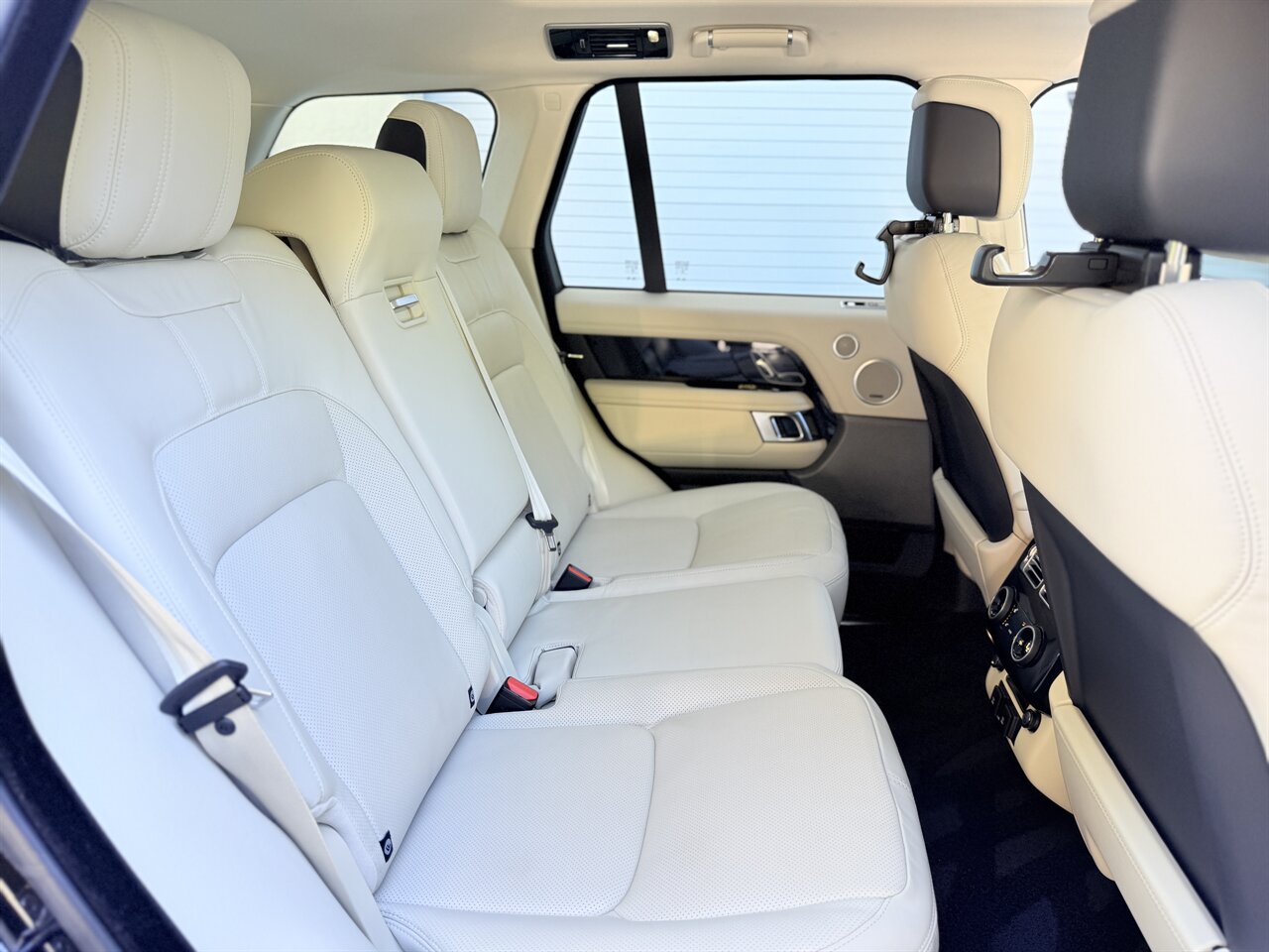 2018 Land Rover Range Rover HSE   - Photo 15 - West Palm Beach, FL 33409