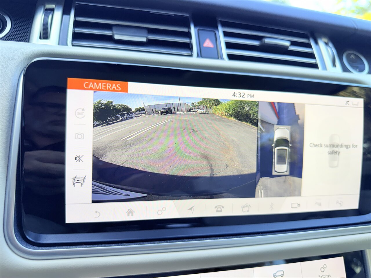 2018 Land Rover Range Rover HSE   - Photo 11 - West Palm Beach, FL 33409
