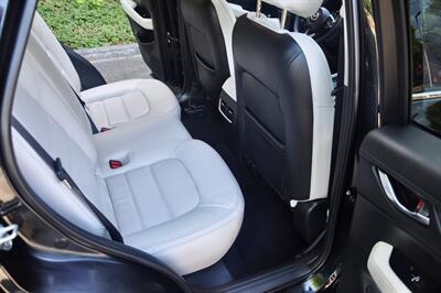 2023 Mazda CX-5 2.5 S Premium Plus   - Photo 18 - Hillsboro, OR 97124