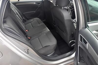 2016 Volkswagen Golf TSI S   - Photo 18 - Hillsboro, OR 97124