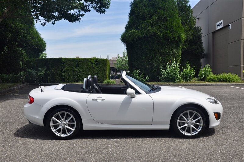 2012 Mazda MX-5 Miata Grand Touring Premium & Suspension Packages - Photo 10 - Hillsboro, OR 97124