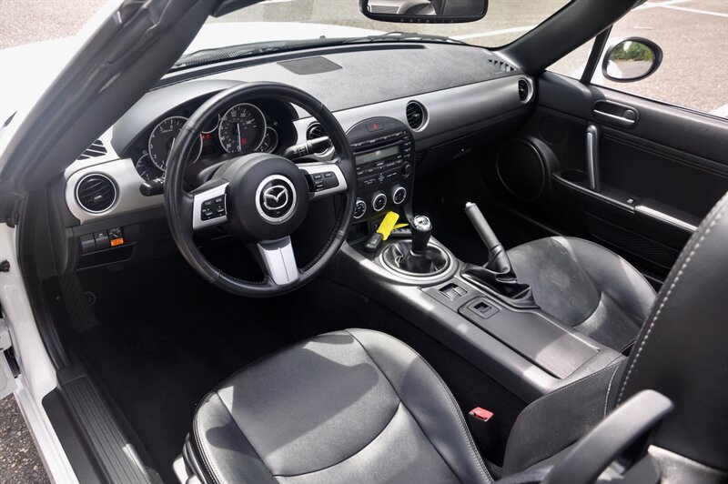 2012 Mazda MX-5 Miata Grand Touring Premium & Suspension Packages - Photo 19 - Hillsboro, OR 97124