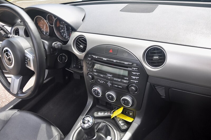 2012 Mazda MX-5 Miata Grand Touring Premium & Suspension Packages - Photo 27 - Hillsboro, OR 97124