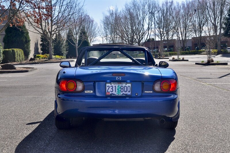 1999 Mazda MX-5 Miata 10th Anniversary - Photo 10 - Hillsboro, OR 97124