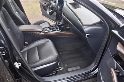 2024 Mazda CX-30 2.5 S Premium   - Photo 21 - Hillsboro, OR 97124