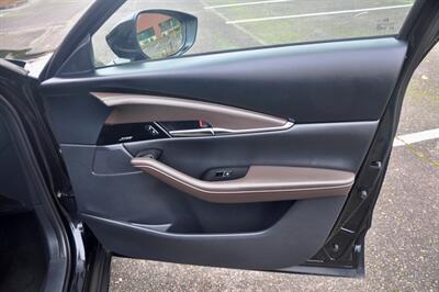 2024 Mazda CX-30 2.5 S Premium   - Photo 22 - Hillsboro, OR 97124