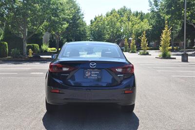 2018 Mazda MAZDA3 Touring   - Photo 7 - Hillsboro, OR 97124