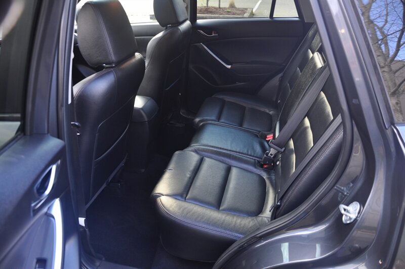 2016 Mazda CX-5 Grand Touring AWD Technology Package - Photo 15 - Hillsboro, OR 97124