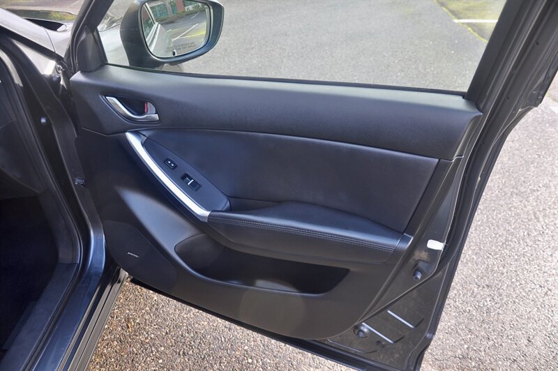 2016 Mazda CX-5 Grand Touring AWD Technology Package - Photo 21 - Hillsboro, OR 97124