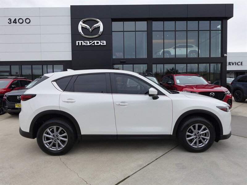 2023 Mazda CX-5 2.5 S Preferred   - Photo 1 - Hillsboro, OR 97124