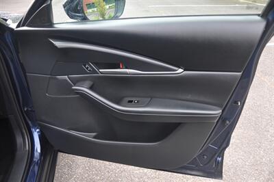 2022 Mazda CX-30 2.5 S Select AWD   - Photo 21 - Hillsboro, OR 97124
