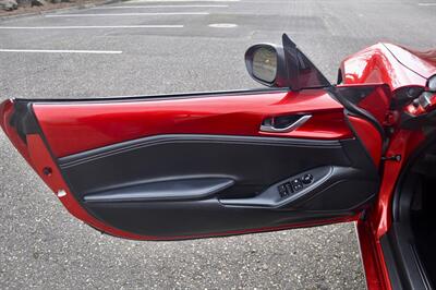 2021 Mazda MX-5 Miata RF Grand Touring   - Photo 15 - Hillsboro, OR 97124