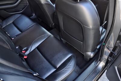 2024 Mazda Mazda3 Hatchback 2.5 S Preferred   - Photo 19 - Hillsboro, OR 97124