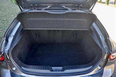 2024 Mazda Mazda3 Hatchback 2.5 S Preferred   - Photo 18 - Hillsboro, OR 97124