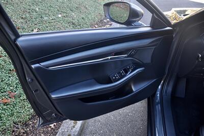 2024 Mazda Mazda3 Hatchback 2.5 S Preferred   - Photo 13 - Hillsboro, OR 97124