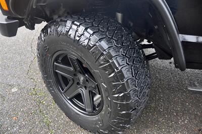 2001 Jeep Cherokee Sport   - Photo 11 - Hillsboro, OR 97124