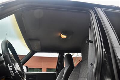 2001 Jeep Cherokee Sport   - Photo 15 - Hillsboro, OR 97124