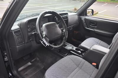 2001 Jeep Cherokee Sport   - Photo 12 - Hillsboro, OR 97124