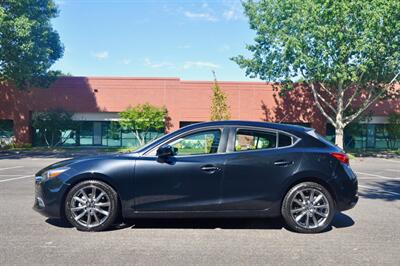 2018 Mazda MAZDA3 Touring   - Photo 5 - Hillsboro, OR 97124