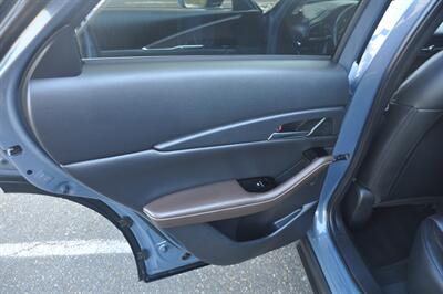 2021 Mazda CX-30 Turbo Premium   - Photo 17 - Hillsboro, OR 97124