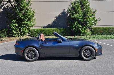 2022 Mazda MX-5 Miata Grand Touring   - Photo 10 - Hillsboro, OR 97124
