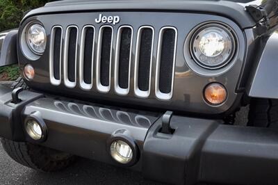 2017 Jeep Wrangler Unlimited Sahara   - Photo 35 - Hillsboro, OR 97124