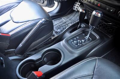 2017 Jeep Wrangler Unlimited Sahara   - Photo 29 - Hillsboro, OR 97124