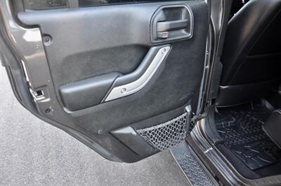 2017 Jeep Wrangler Unlimited Sahara   - Photo 22 - Hillsboro, OR 97124