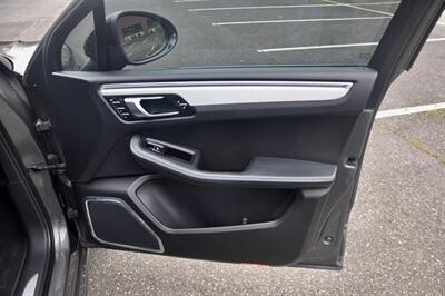 2015 Porsche Macan Turbo   - Photo 27 - Hillsboro, OR 97124