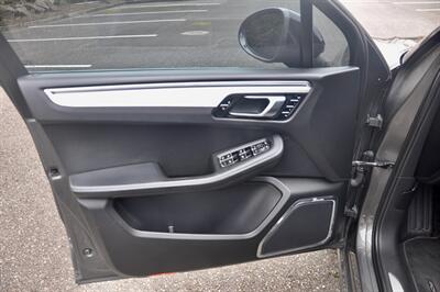 2015 Porsche Macan Turbo   - Photo 17 - Hillsboro, OR 97124
