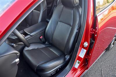 2025 Mazda Mazda3 Hatchback 2.5 S Premium   - Photo 14 - Hillsboro, OR 97124