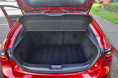 2025 Mazda Mazda3 Hatchback 2.5 S Premium   - Photo 18 - Hillsboro, OR 97124