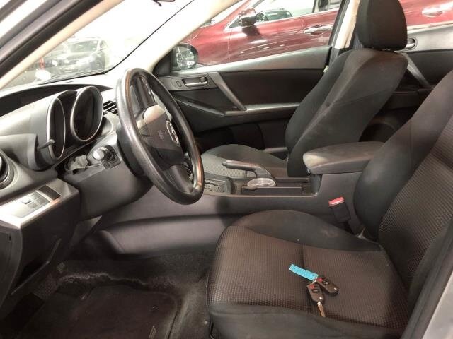 2012 Mazda MAZDA3 i Sport - Photo 4 - Hillsboro, OR 97124