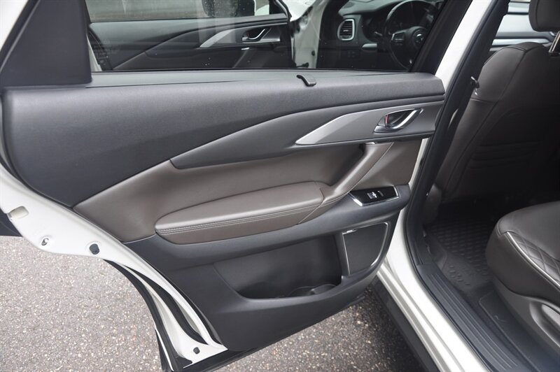 2022 Mazda CX-9 Signature - Photo 17 - Hillsboro, OR 97124