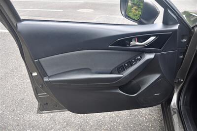 2016 Mazda MAZDA3 i Touring   - Photo 14 - Hillsboro, OR 97124